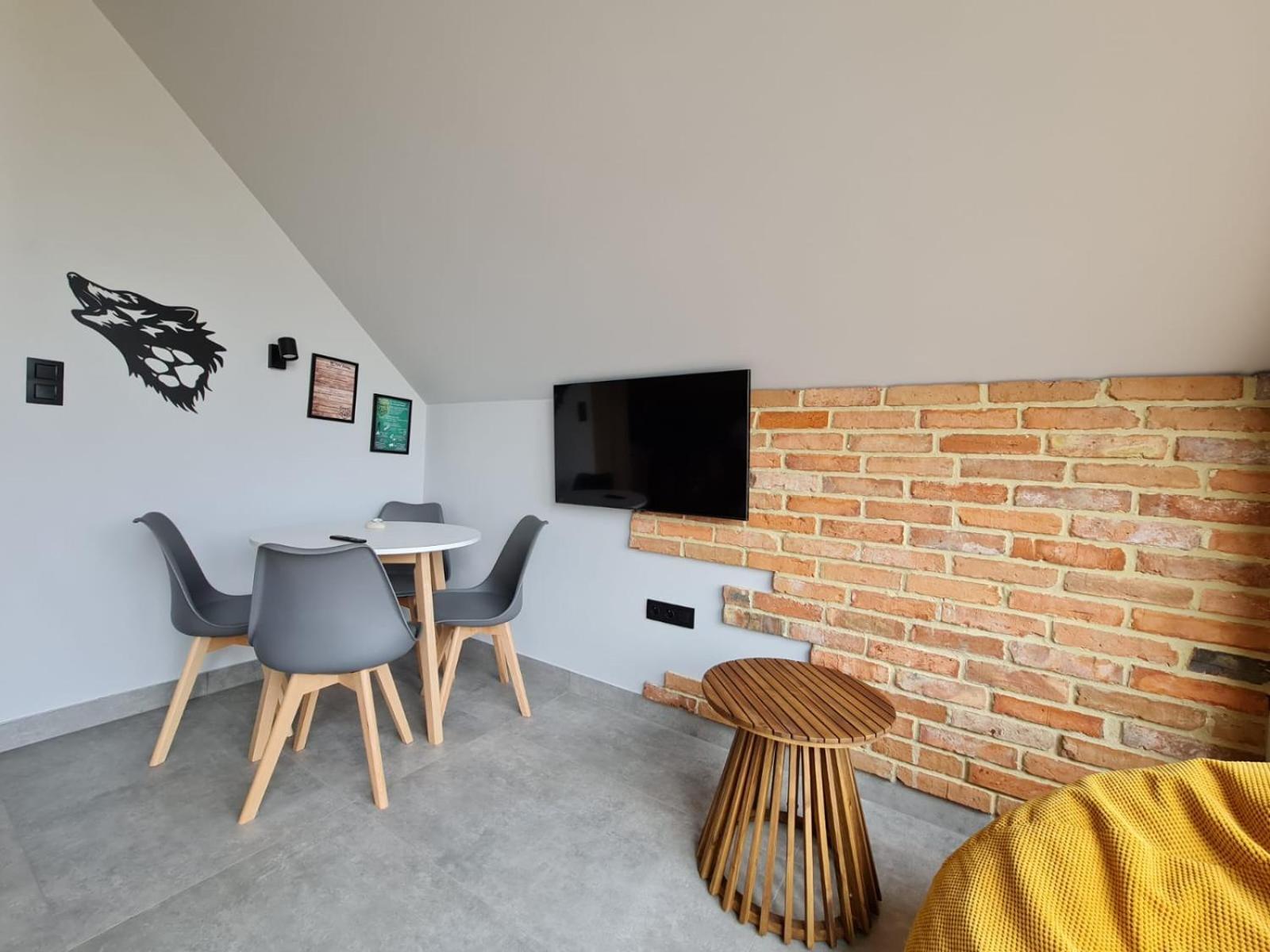 Wataha Pod Basztami - Beta - Caloroczne Apartment